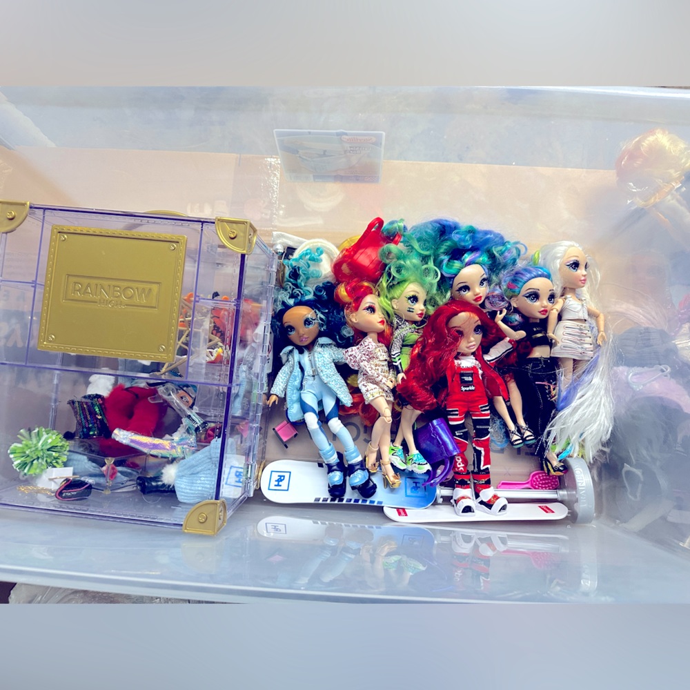 RAINBOW HIGH LOT - DOLLS & DELUX STYLE CLOSET ✨🩷🩵🤍💛🧡💚